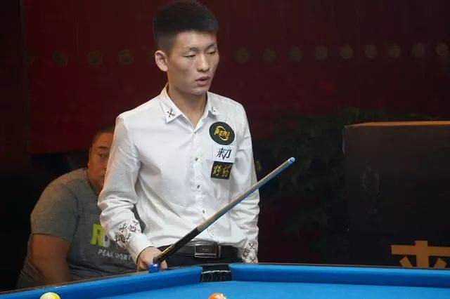 多球员因脚 多球员因脚