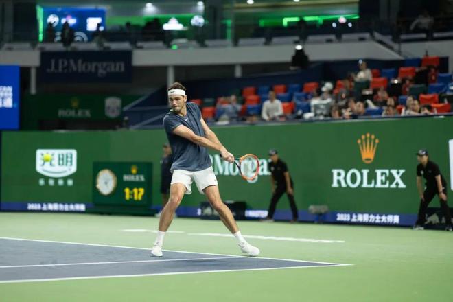 的双手暴扣 的双手暴扣