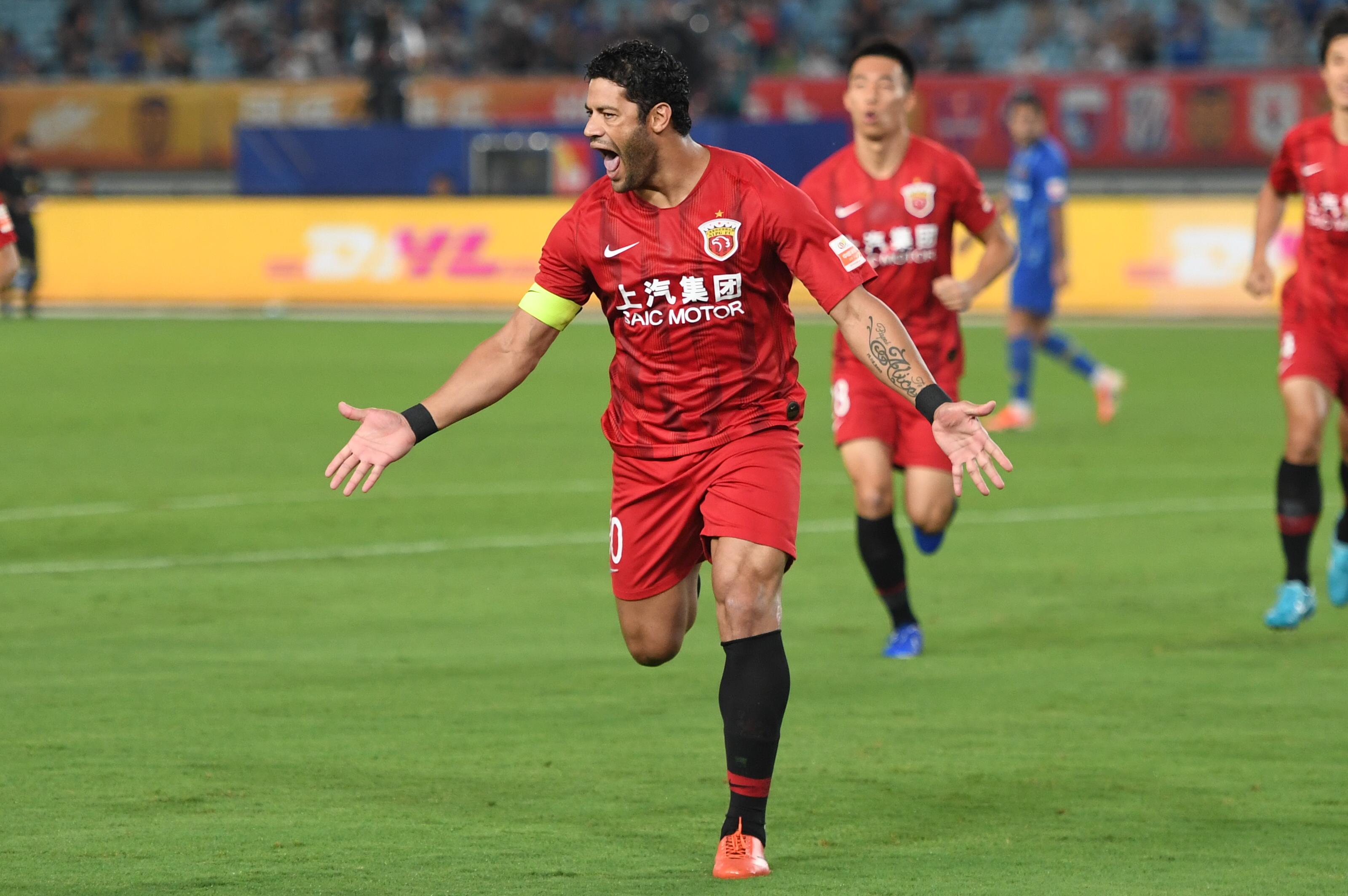 巴洛特利以 巴洛特利以