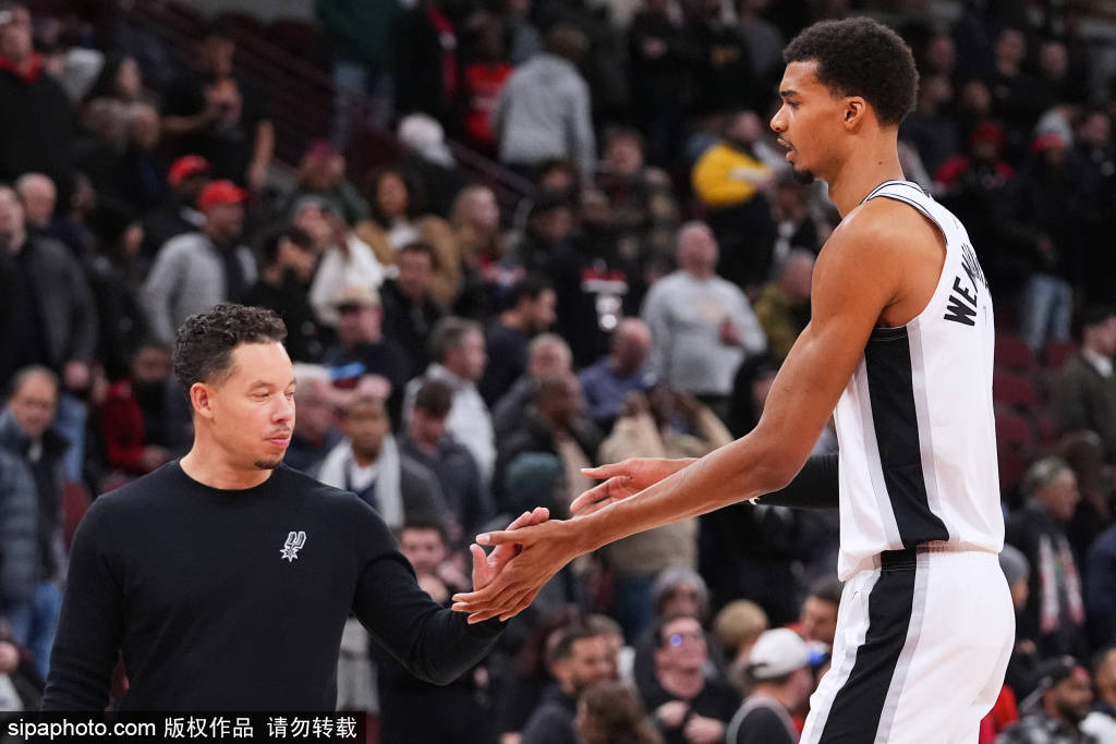 和更密集的 和更密集的