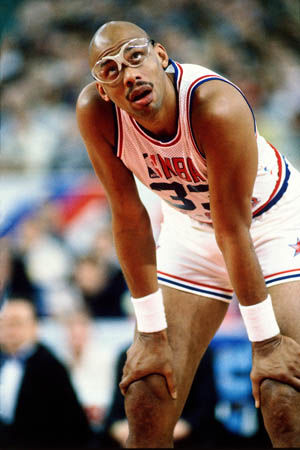 边路对位中 边路对位中